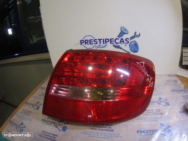 Farol Tras 4F9945096B AUDI A6 4F FASE 1 2006 2.0TDI 140CV 5P AZUL ESCURO DRT ORIGINAL VALEO Danificado - 1
