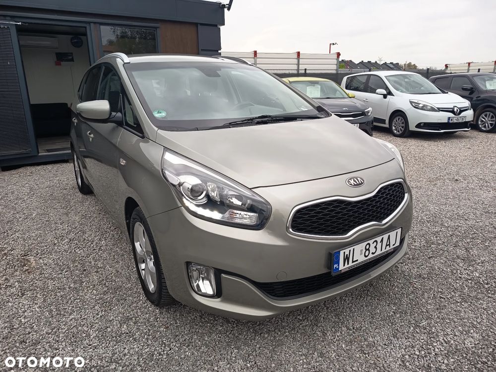 Kia Carens 1.6 GDI Fifa World Cup Edition - 8