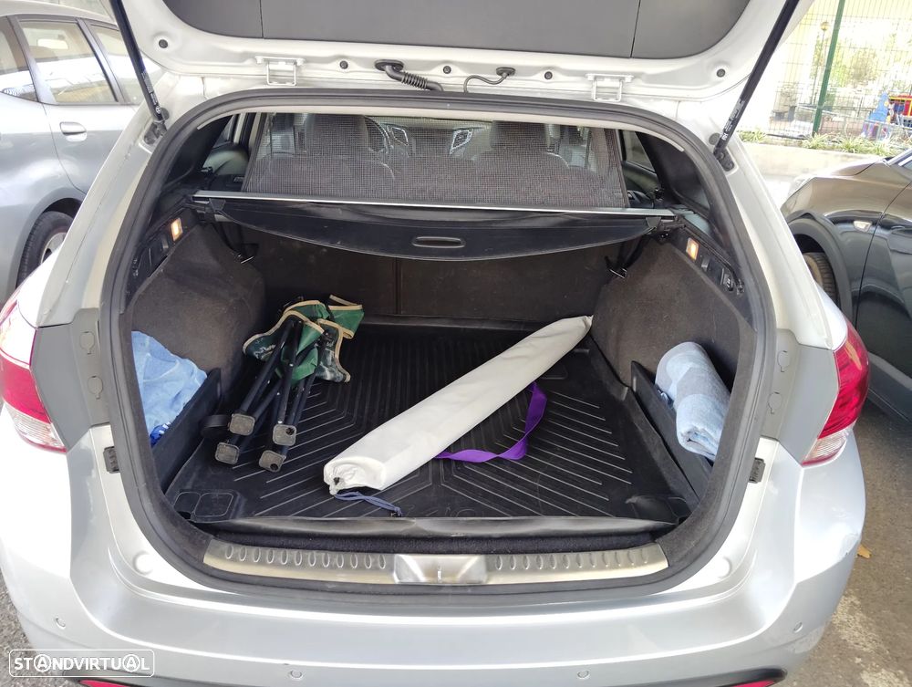 Hyundai i40 SW 1.7 CRDi Blue Comfort DCT - 19