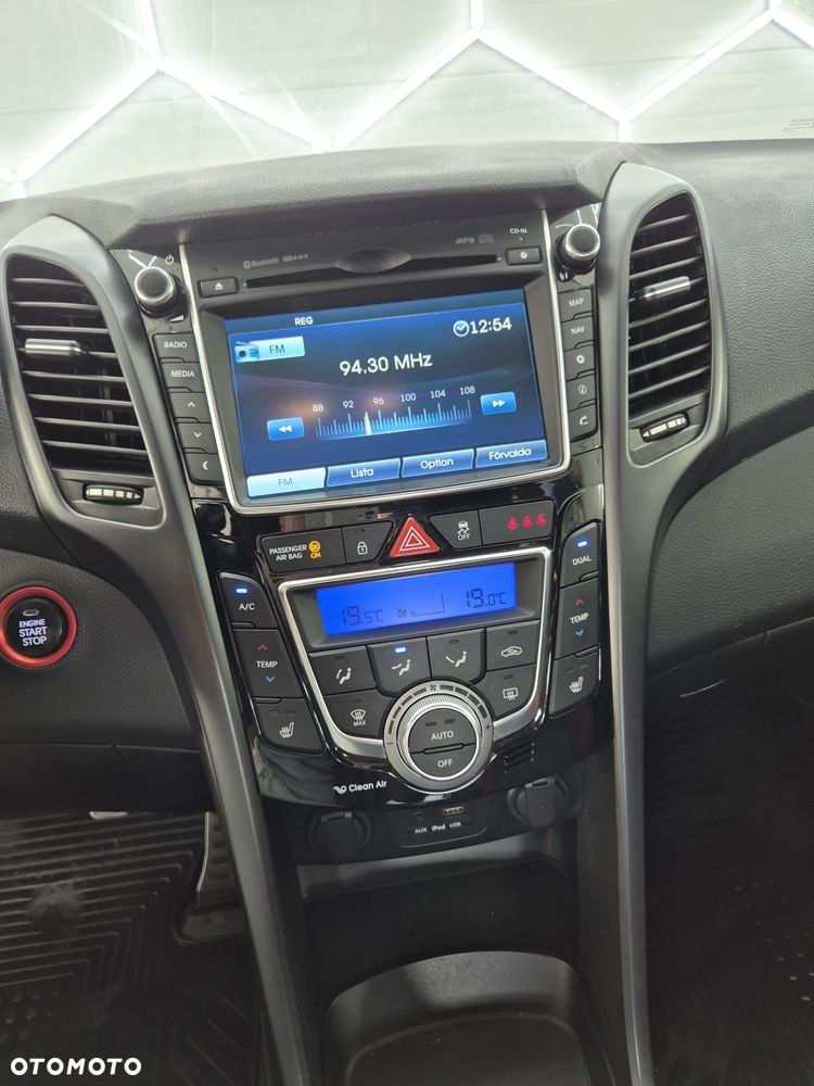 Hyundai i30 1.6 T GDI Turbo - 13