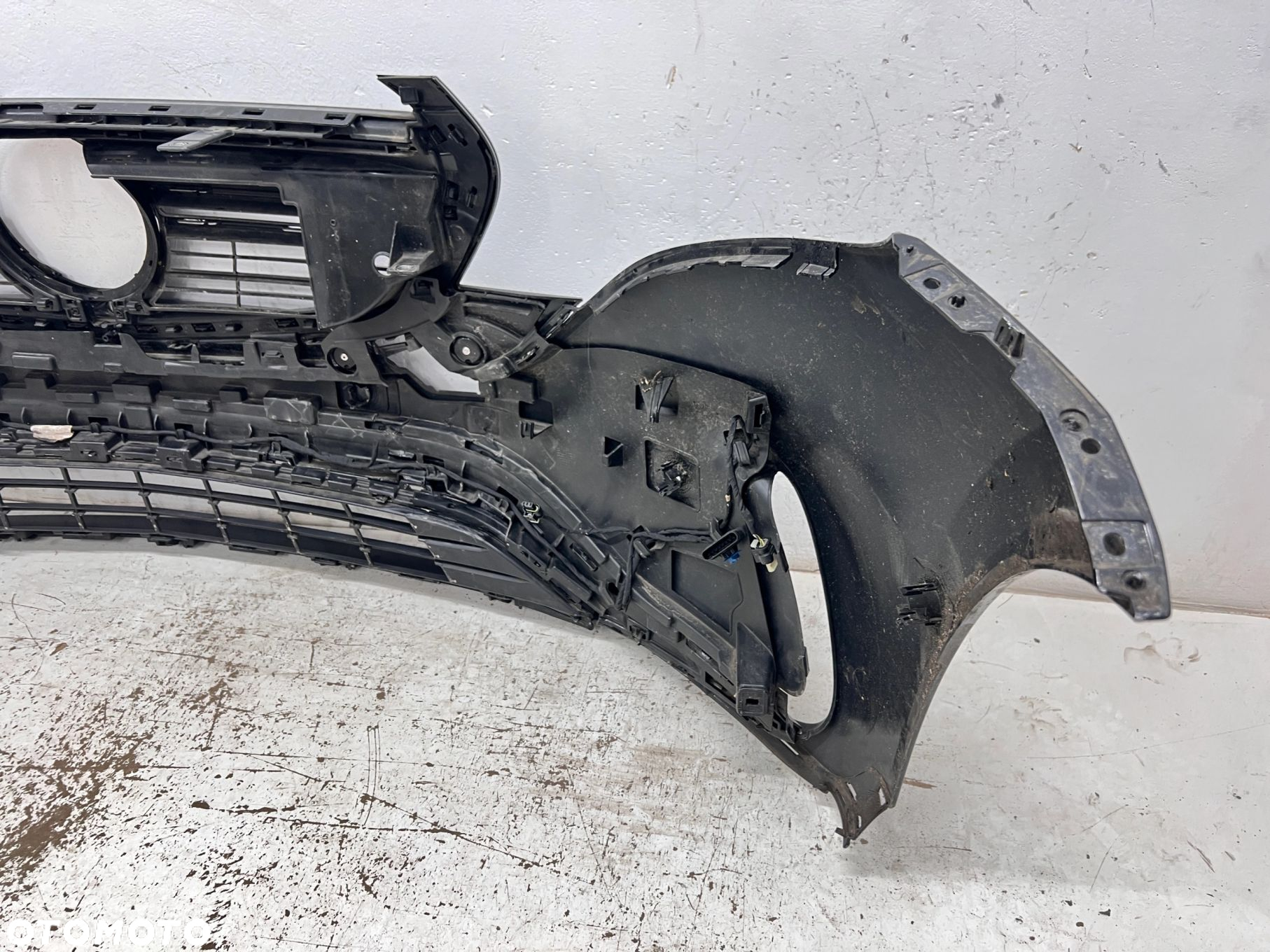 ZDERZAK PRZEDNI MERCEDES EQC AMG A293 - 11