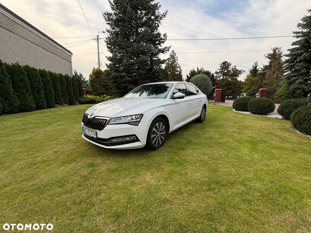 Skoda Superb 2.0 TDI SCR Style DSG - 2