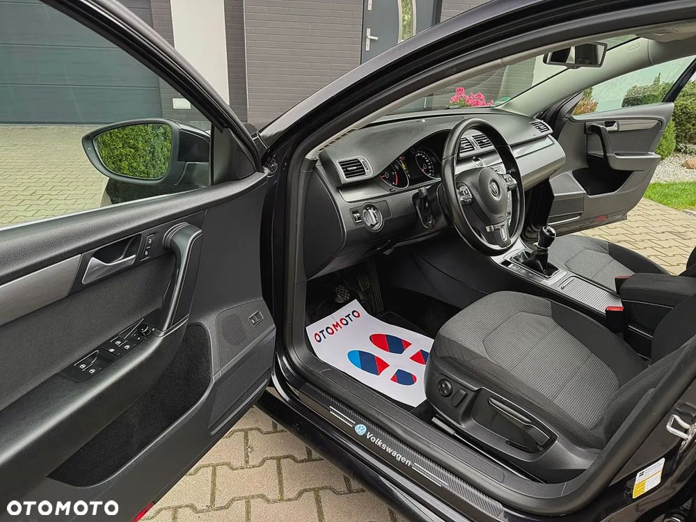 Volkswagen Passat 2.0 TDI Highline - 15
