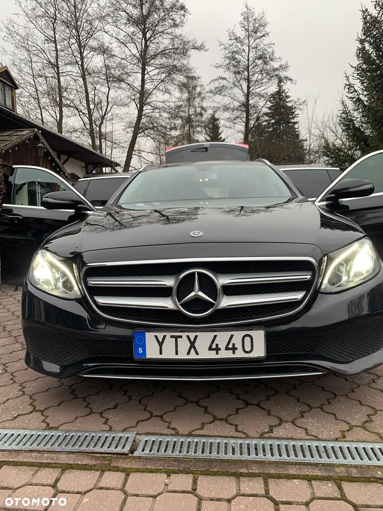 Mercedes-Benz Klasa E 200 d 9G-TRONIC - 32