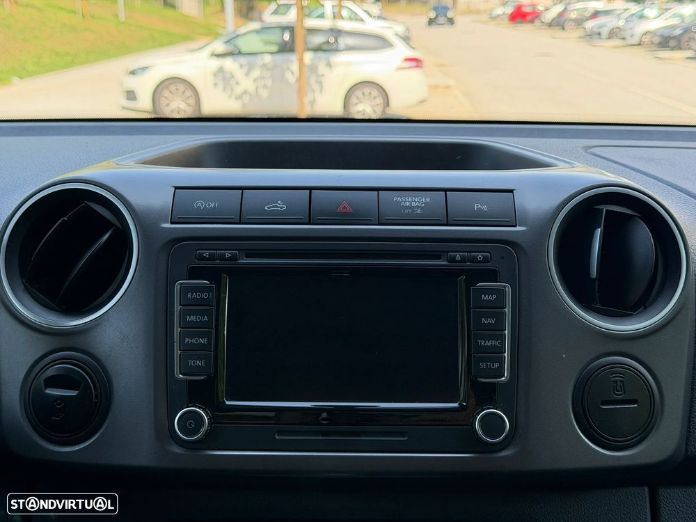 VW Amarok 2.0 BiTDI Auto Highline - 9