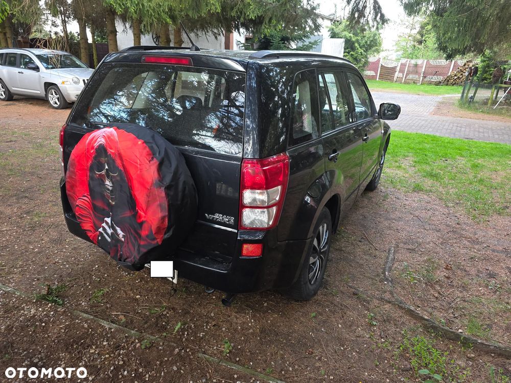 Suzuki Grand Vitara 2.0 Club - 4