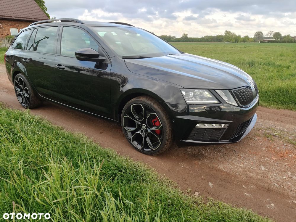 Skoda Octavia 2.0 TDI DSG RS - 4