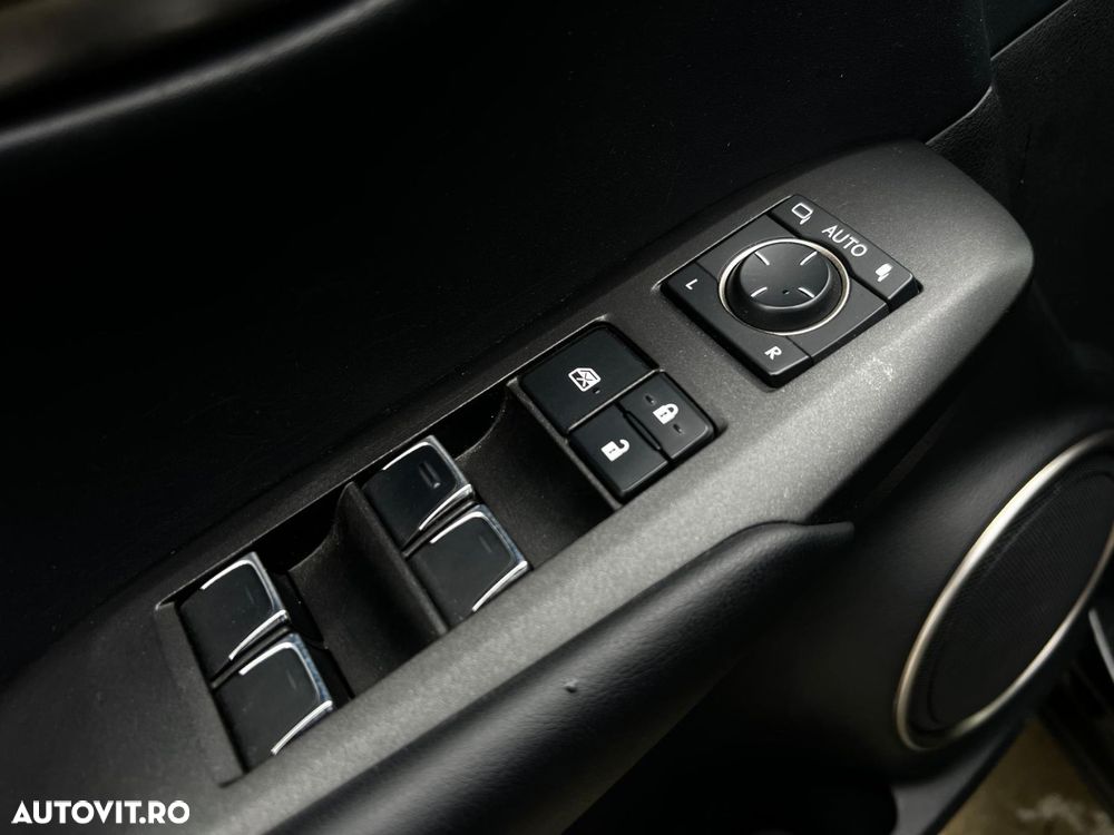Lexus Seria NX - 21