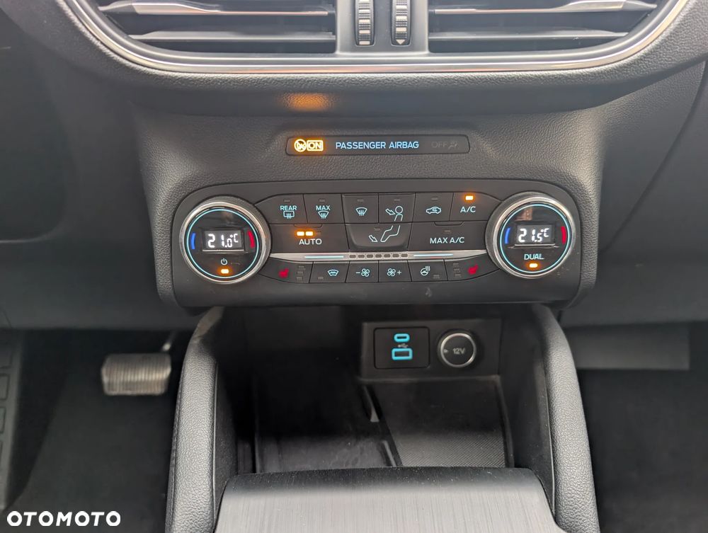 Ford Kuga 2.5P PHEV FWD Titanium X - 28