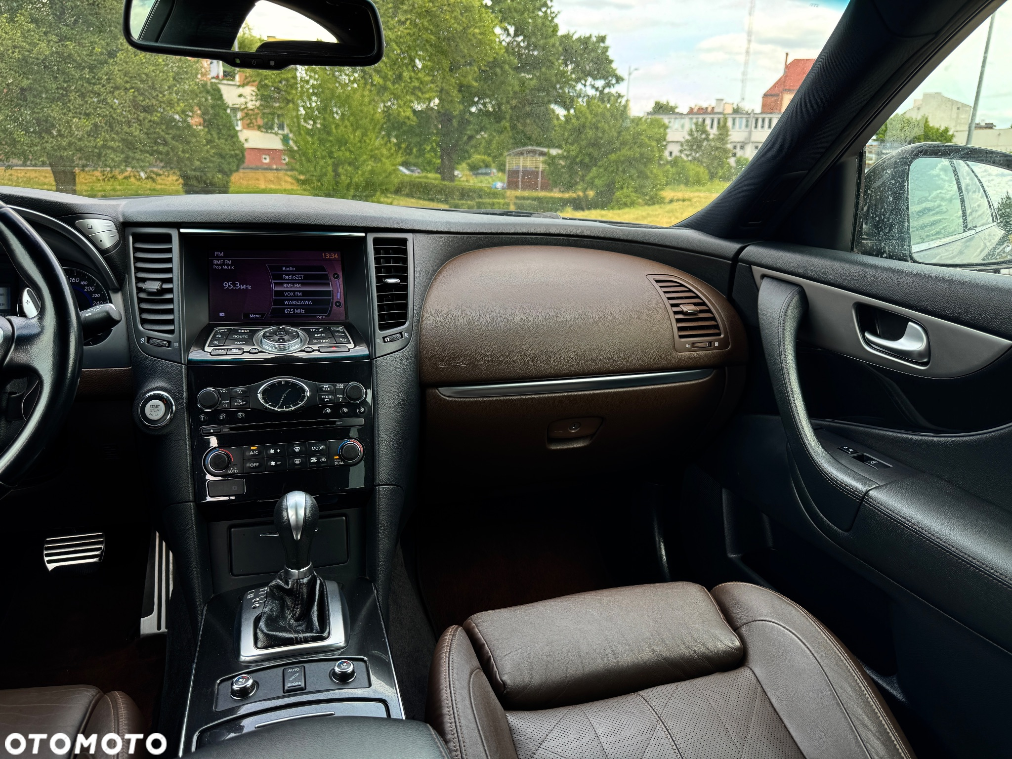 Infiniti FX FX30d S Premium - 31