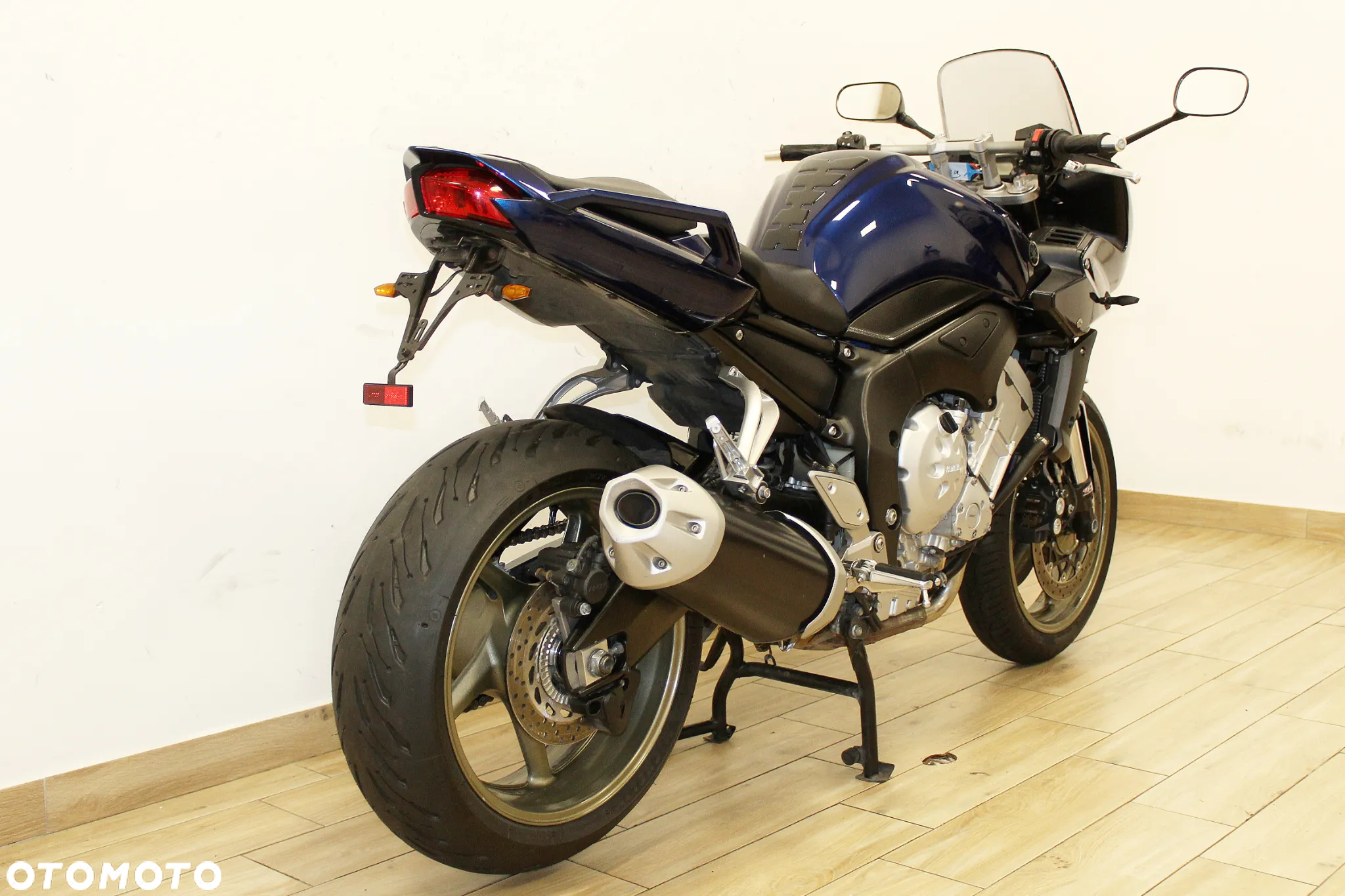 Yamaha FZ - 8