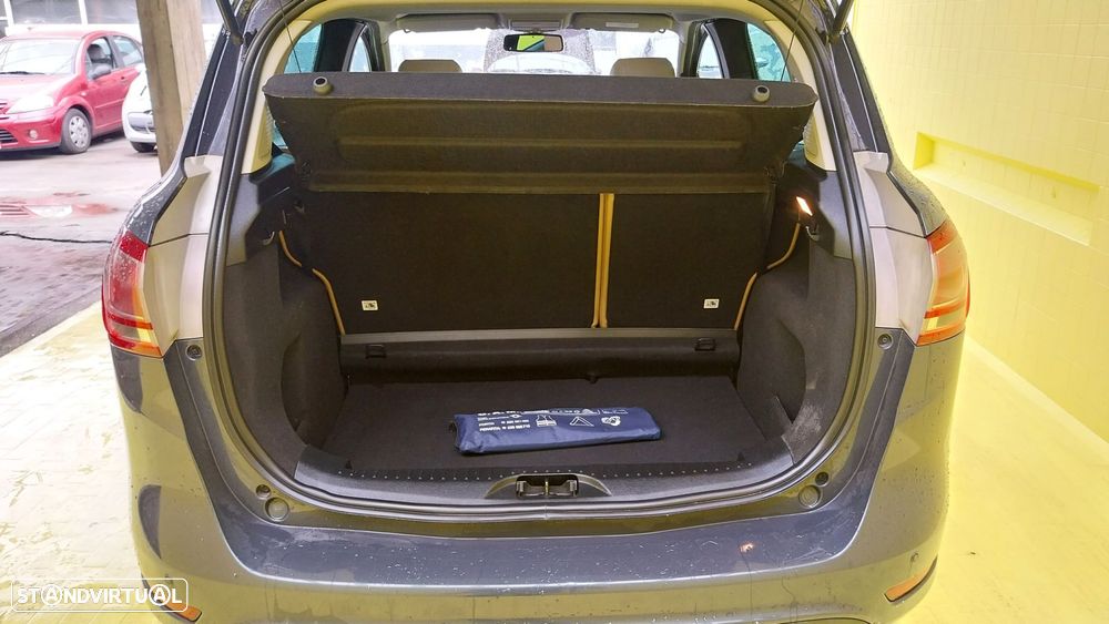 Ford B-Max 1.5 TDCi Titanium - 18