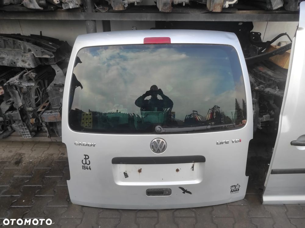 VW CADDY 04-15R KLAPA BAGAŻNIKA SZYBA TYLNA LA7W SREBRNA WYSYŁKA !!!!!! - 3