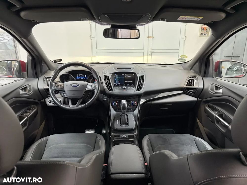 Ford Kuga - 8