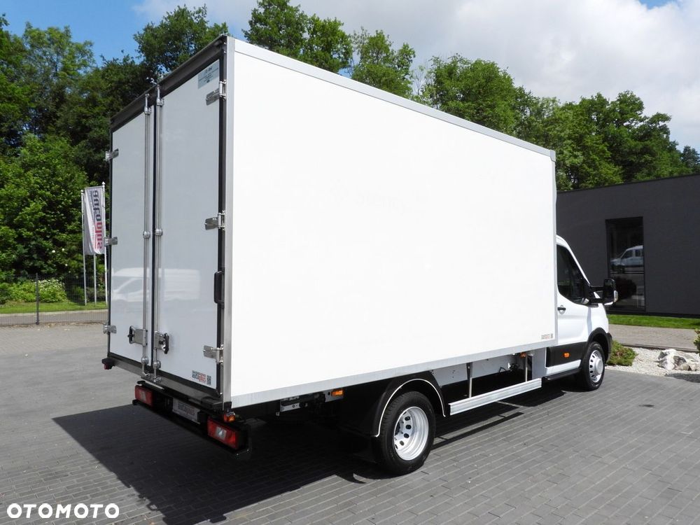 Ford TRANSIT CHŁODNIA KONTENER 0*C 8 PALET TEMPOMAT BLIŹNIACZE KOŁA KLIMATYZACJA  130KM - 13