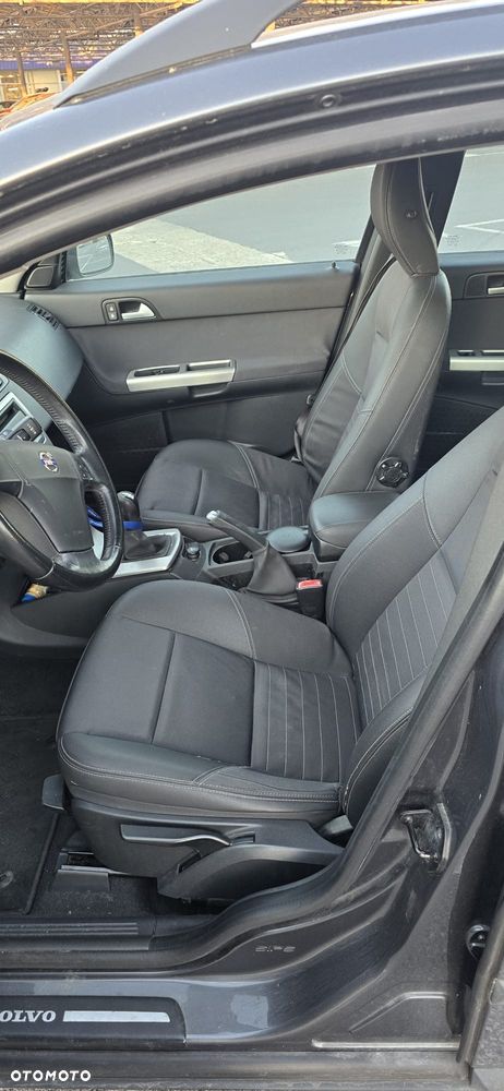 Volvo V50 1.8 - 9