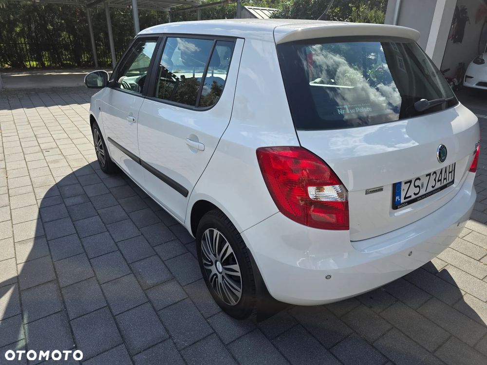 Skoda Fabia 1.4 16V Ambition - 4