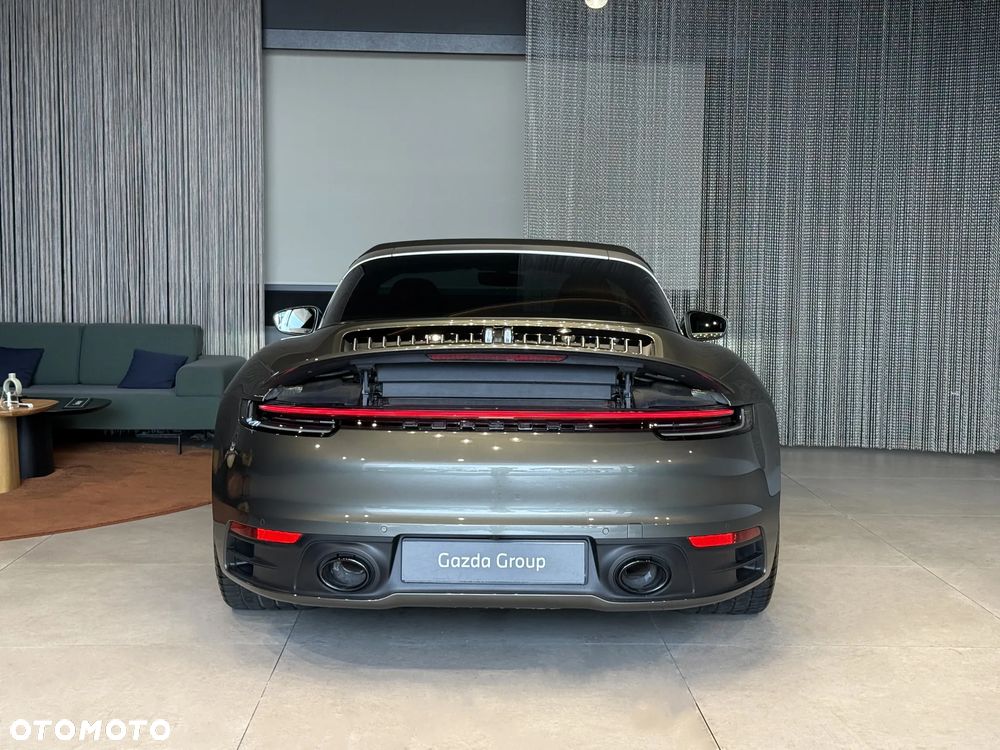 Porsche 911 Targa 4 - 11