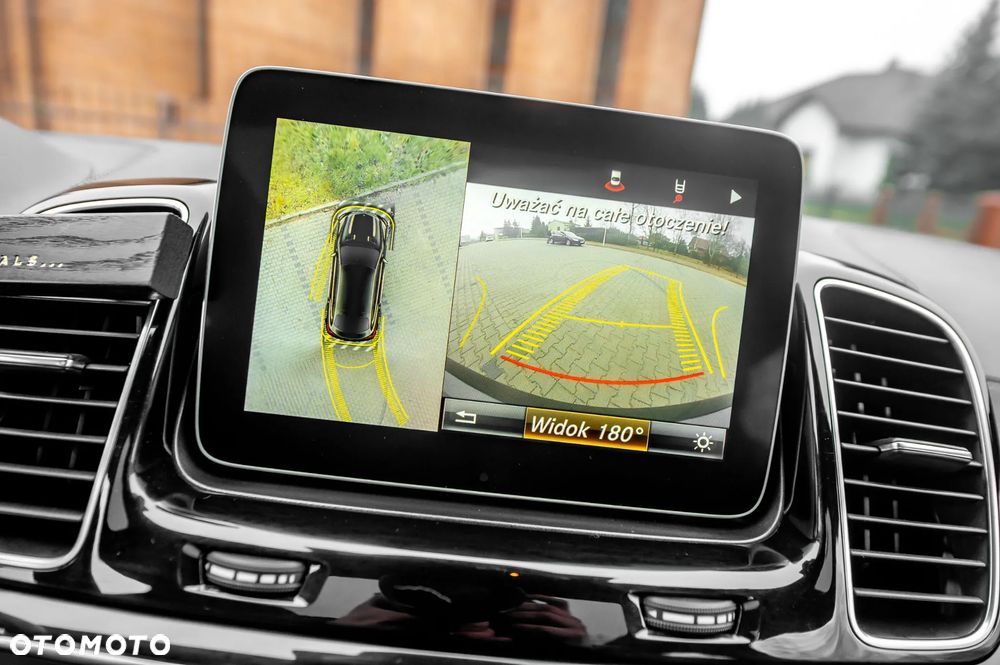 Mercedes-Benz GLE 350 d 4Matic 9G-TRONIC AMG Line - 30