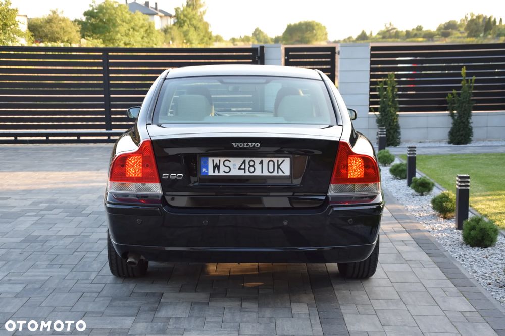 Volvo S60 2.4 Momentum - 15