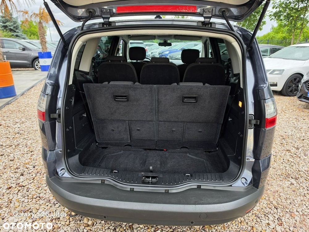 Ford S-Max - 38