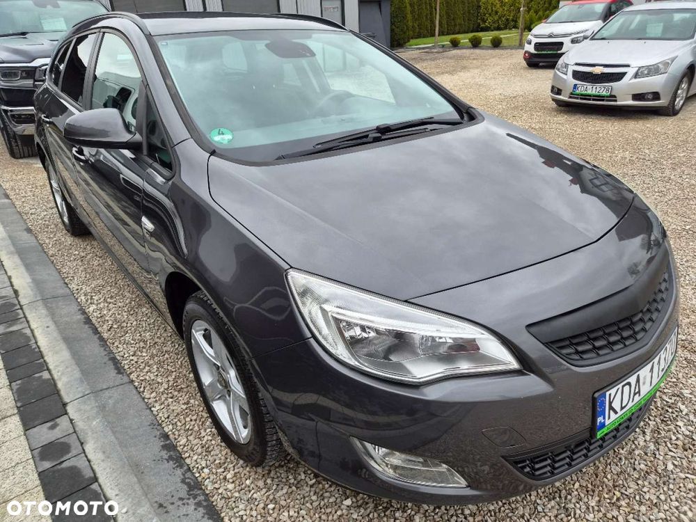Opel Astra 1.4 Turbo Cosmo - 12