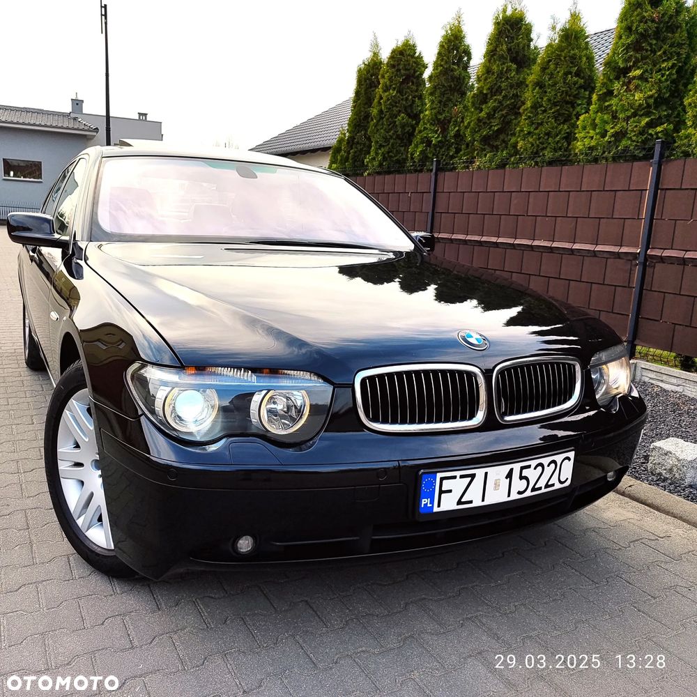 BMW Seria 7 745i - 20