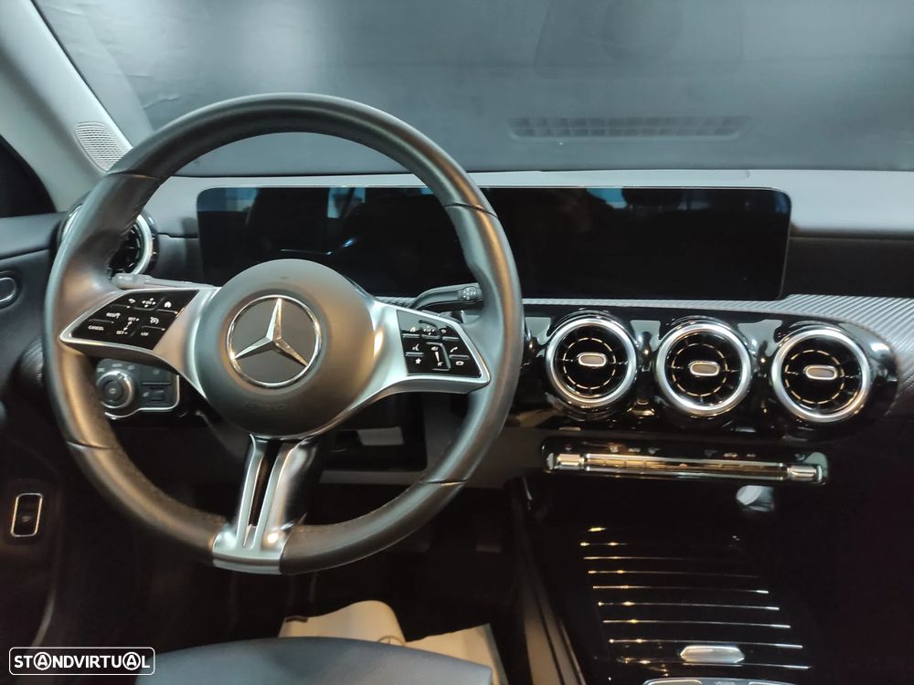 Mercedes-Benz CLA 180 d - 8