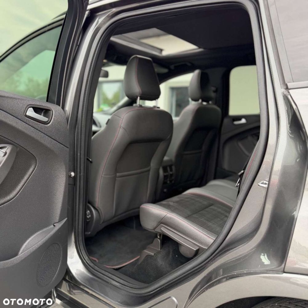 Ford Kuga - 37