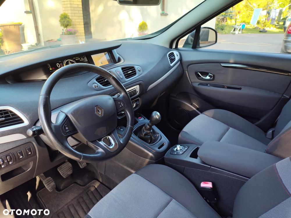 Renault Scenic - 24