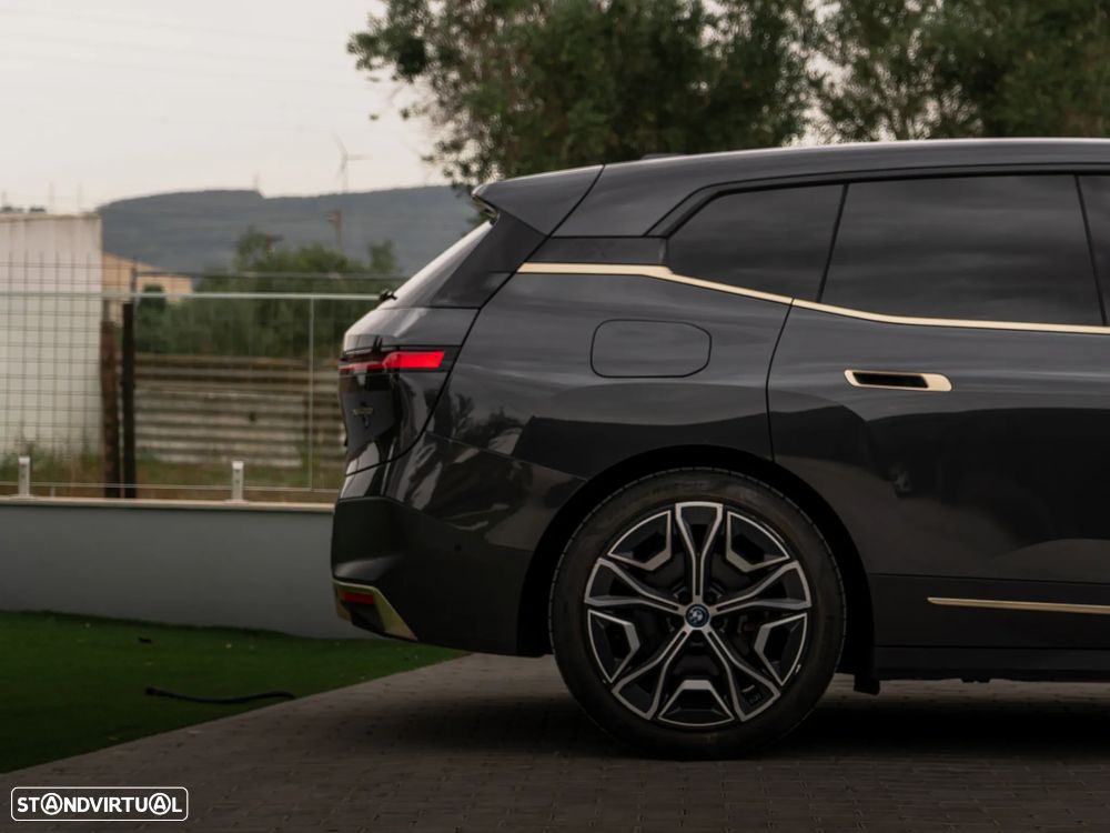 BMW iX xDrive50 - 42