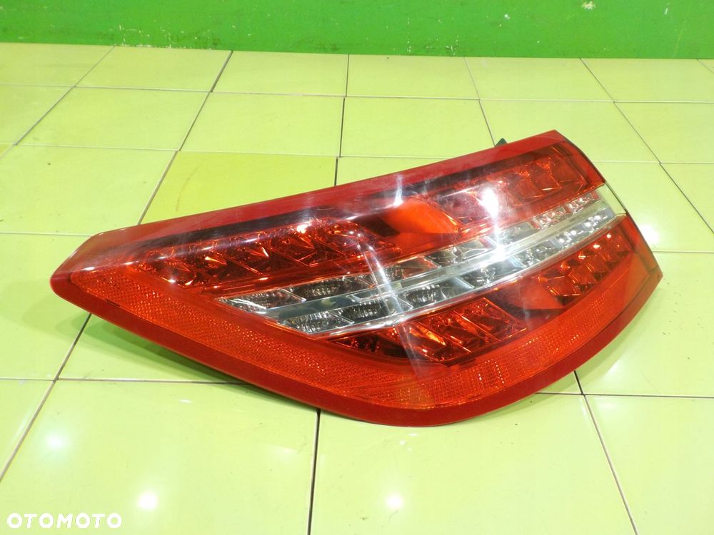 MERCEDES E C207 A207 3.0 CDI 11r COUPE lampa lewa tyl A2079060158 - 2