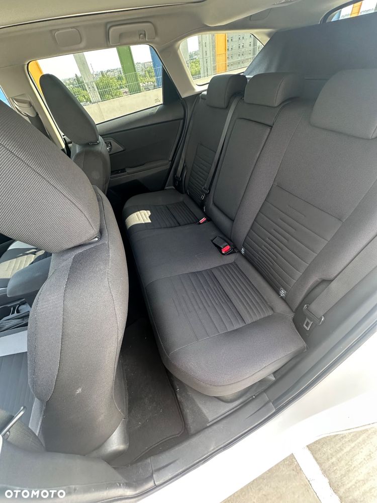 Toyota Auris - 12