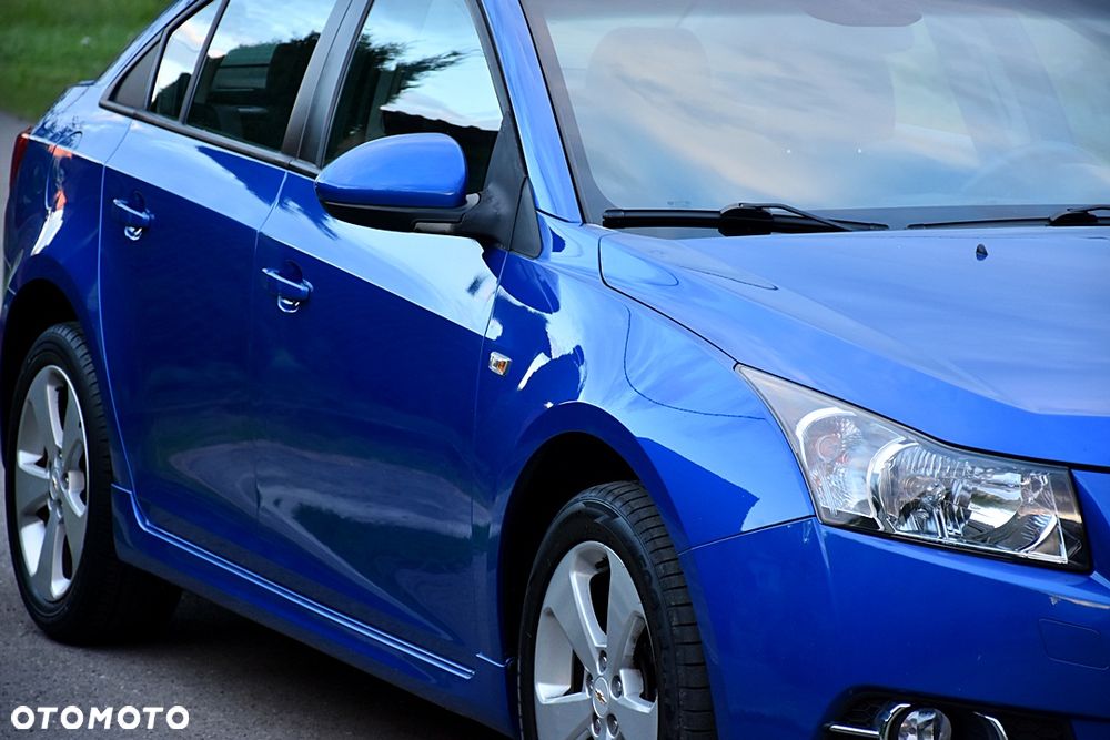Chevrolet Cruze 1.8 LS+ - 9