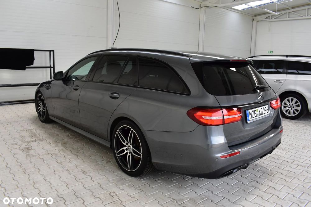 Mercedes-Benz Klasa E 220 d AMG - 12