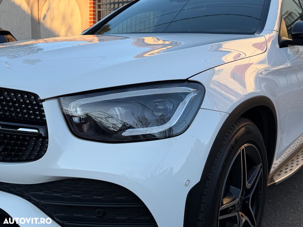 Mercedes-Benz GLC 300 4MATIC MHEV - 15