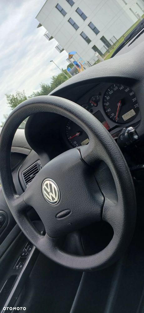 Volkswagen Golf 1.9 TDI Comfortline - 17