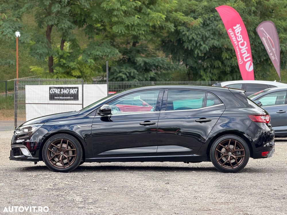 Renault Megane ENERGY TCe 205 EDC GT - 14