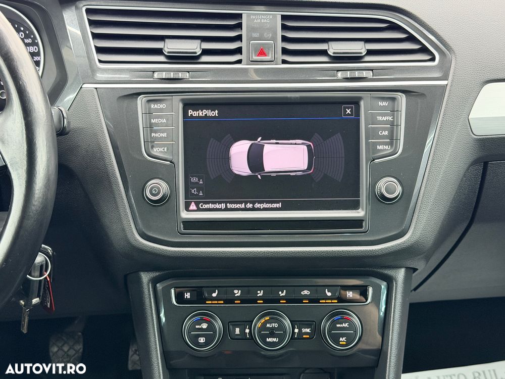 Volkswagen Tiguan 2.0 TDI 4Motion Trend & Fun - 30