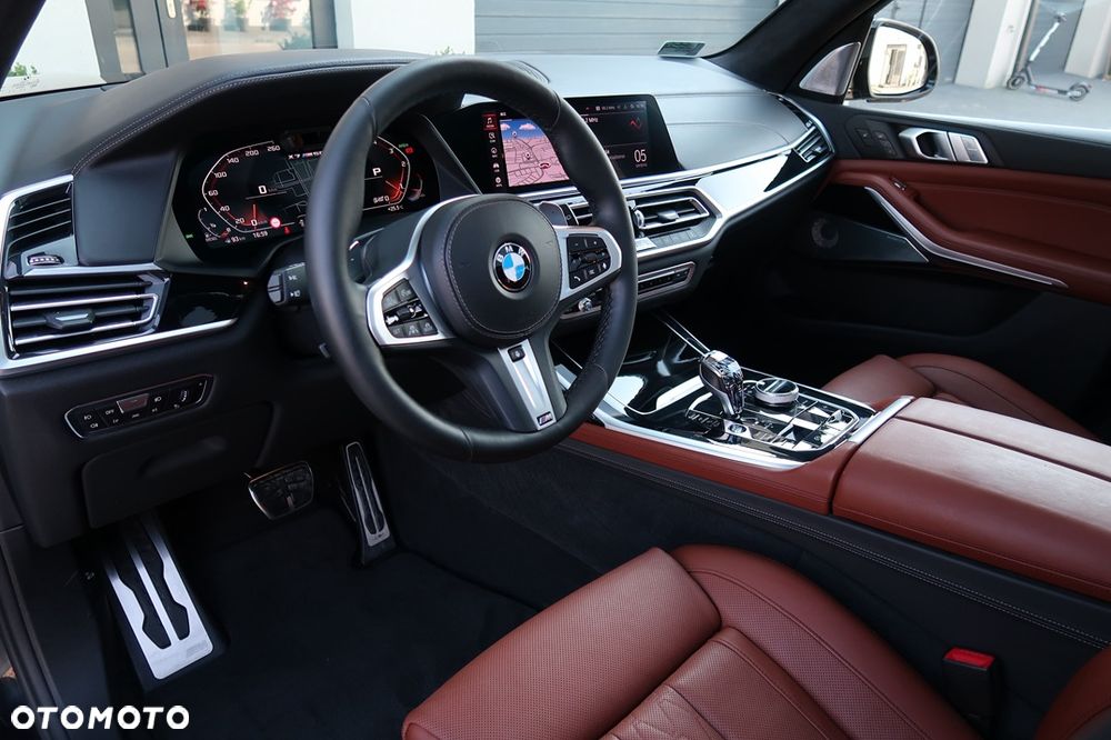 BMW X7 M50d sport - 17