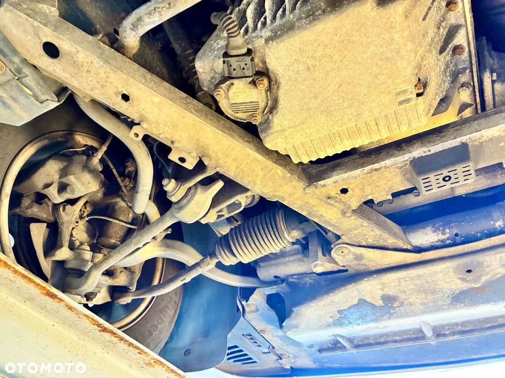 BMW Seria 5 525i - 28