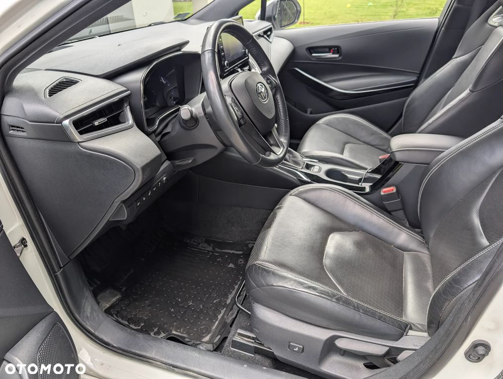 Toyota Corolla 1.8 Hybrid Executive - 8