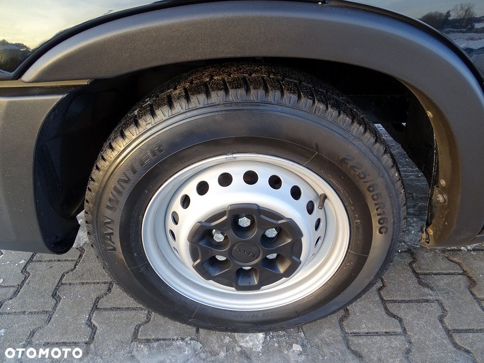 Iveco Daily 35S18 L4H2 3.0 180 Hi-MATIC FULL LED Blaszak Furgon UNIKAT!! JAK NOWY!! Salon PL 1 Wł.!! - 24