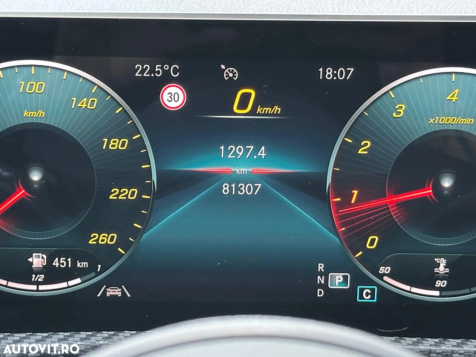 Mercedes-Benz A 180 7G-DCT - 32