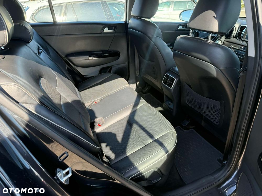 Kia Sportage 2,0 CRDI 2WD ISG Spirit - 11