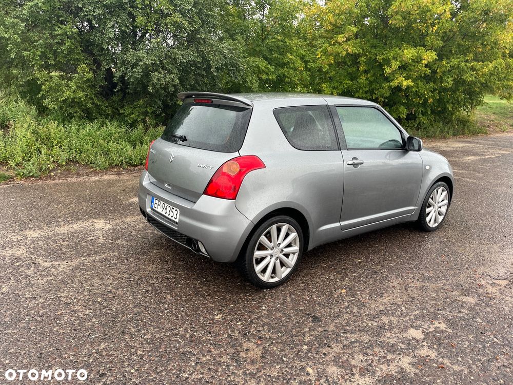 Suzuki Swift - 4