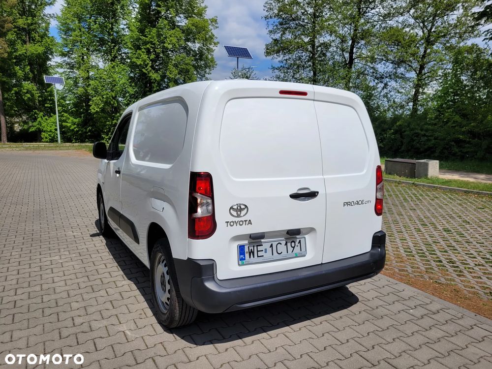 Toyota Proace City ładowność 900 kg L1 - 3