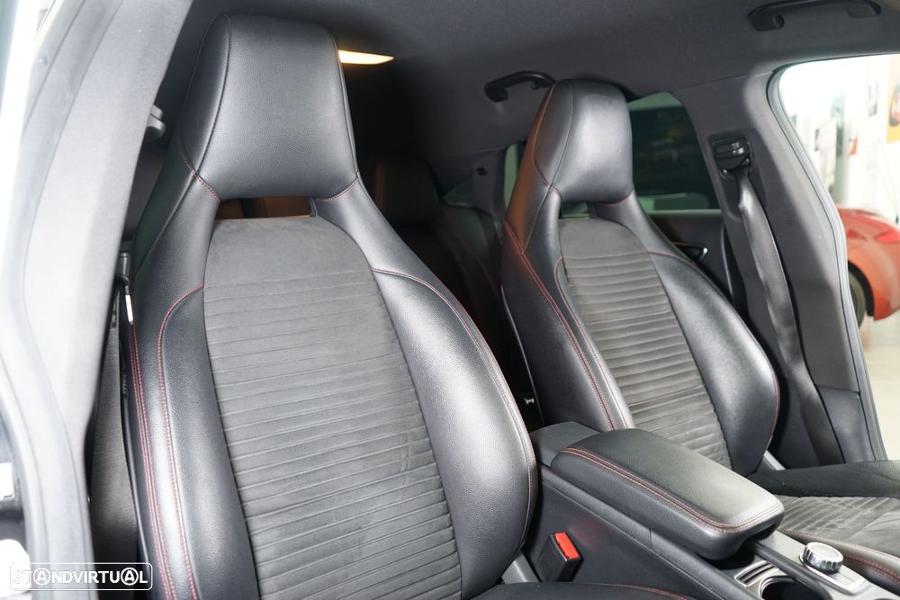 Mercedes-Benz CLA 220 (CDI) d 7G-DCT AMG Line - 32