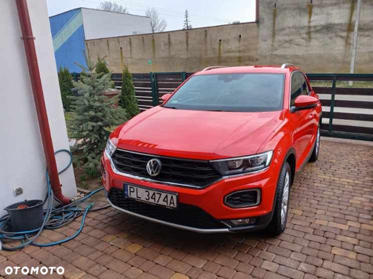 Volkswagen T-Roc ver-1-5-tsi-act-premium-dsg - 1