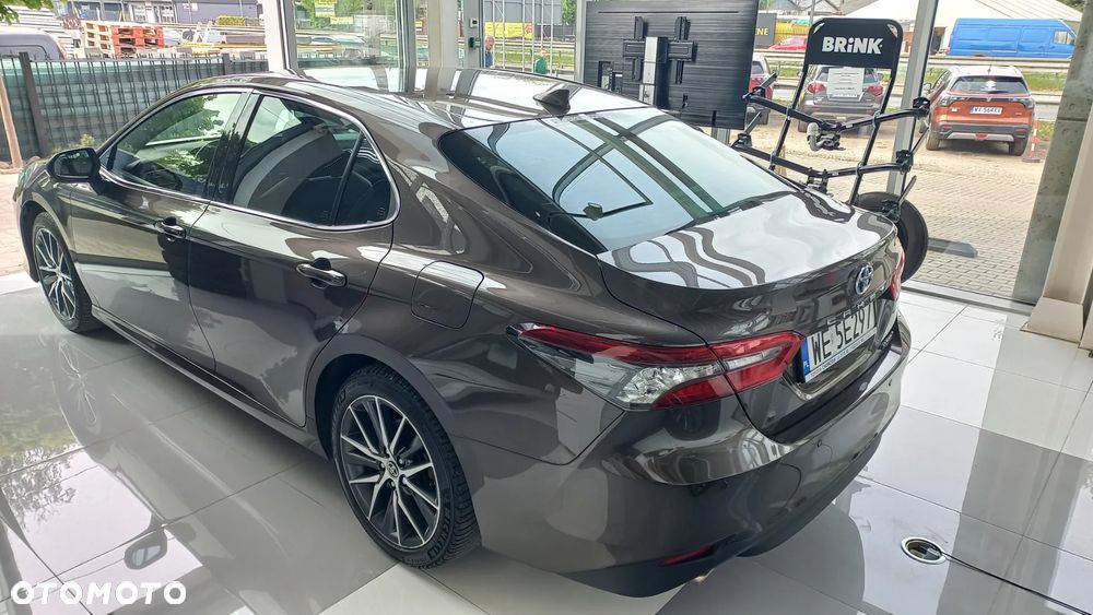 Toyota Camry 2.5 Hybrid Executive CVT - 9